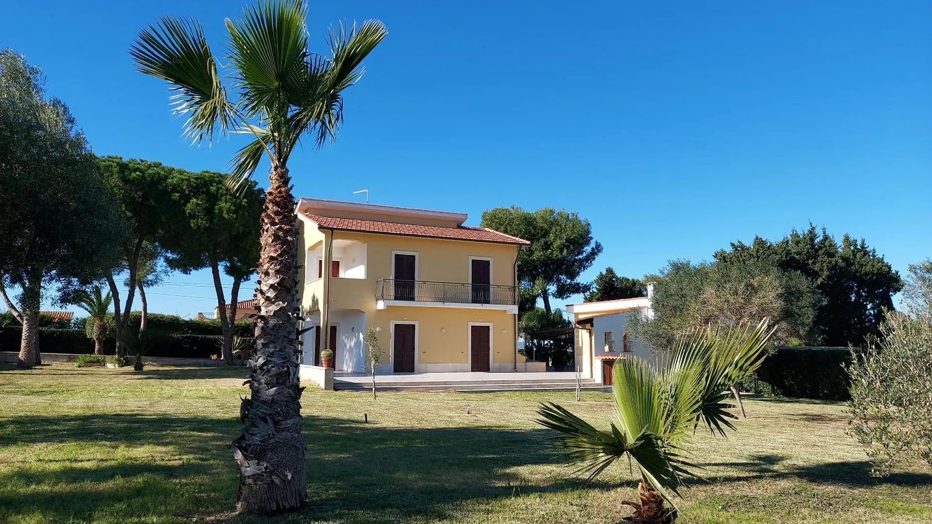 Villa Liberta contacts